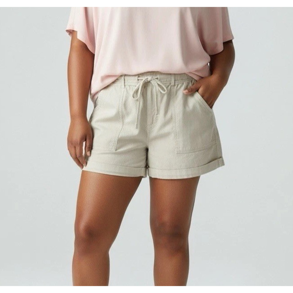 American Eagle Cream Denim Stretch Drawstring Waist Zip Close 5 Pocket Shorts 18
